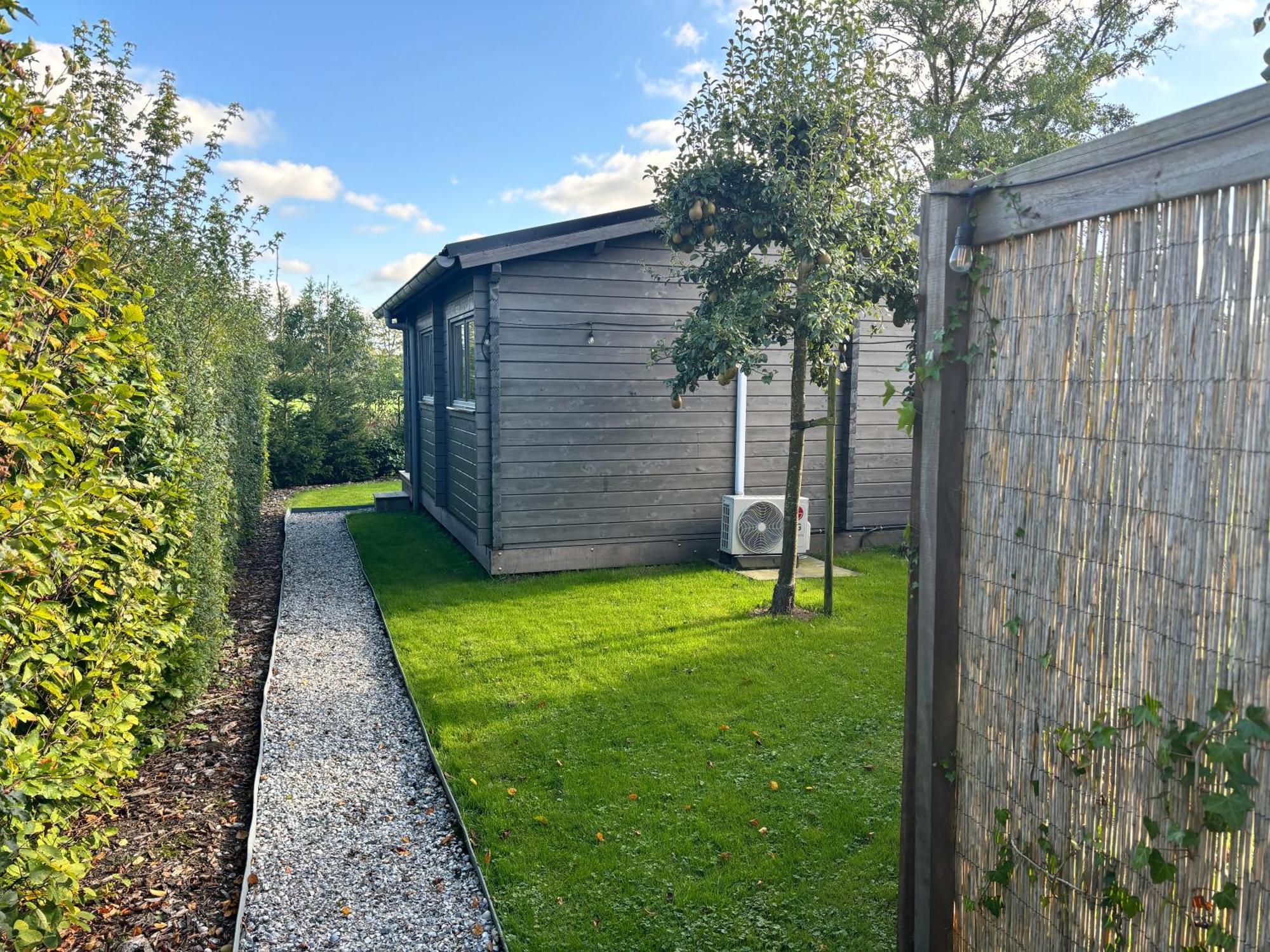 Chalet In Het Groen Met Airco Drachtstercompagnie Eksteriør billede